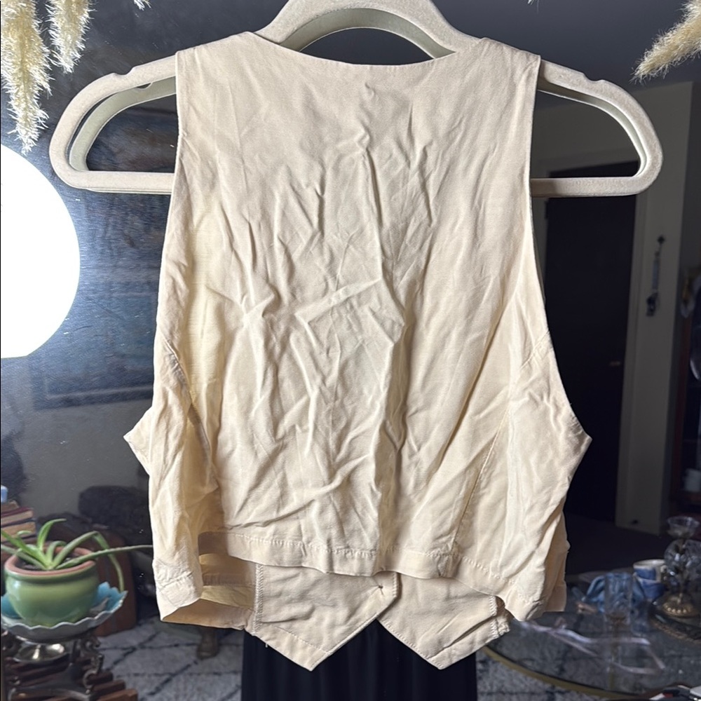 Shein Neutral Cream Button-Up Suit Vest Women’s - Picture 4 of 4